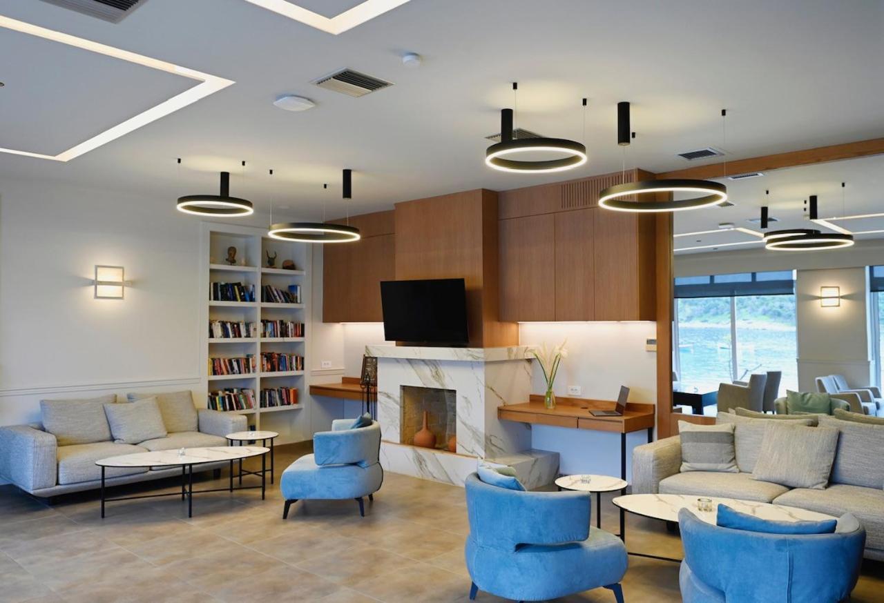 Minoa Hotel โตโล ภายนอก รูปภาพ